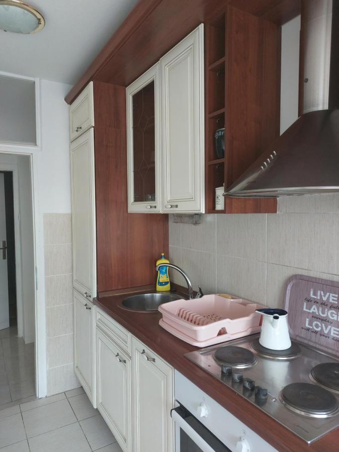Apartman Laura Zagabria Esterno foto