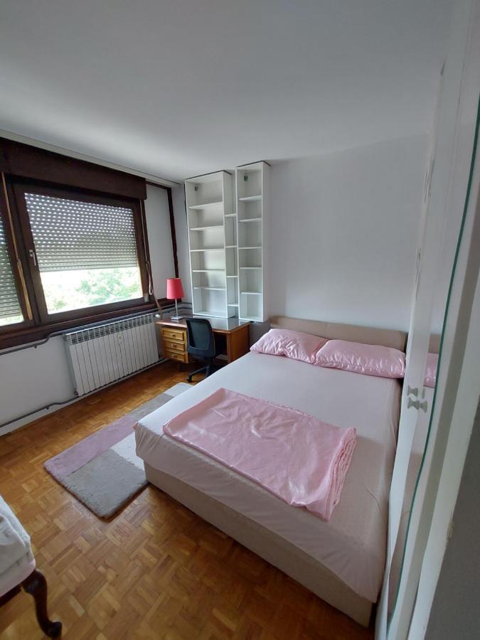 Apartman Laura Zagabria Esterno foto
